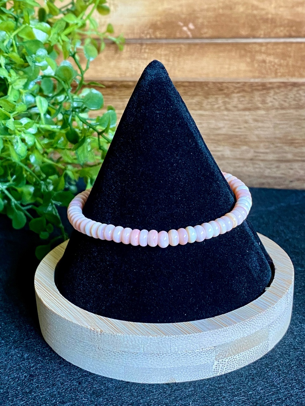 B16 Pink conch shell rondelle bead sterling silver bracelet | size 7”
